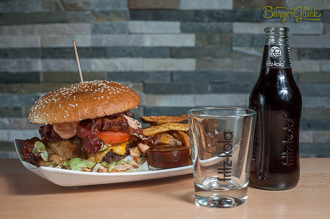 Neues Mittagsmenü: Bacon & Cheese Burger mit Fritz