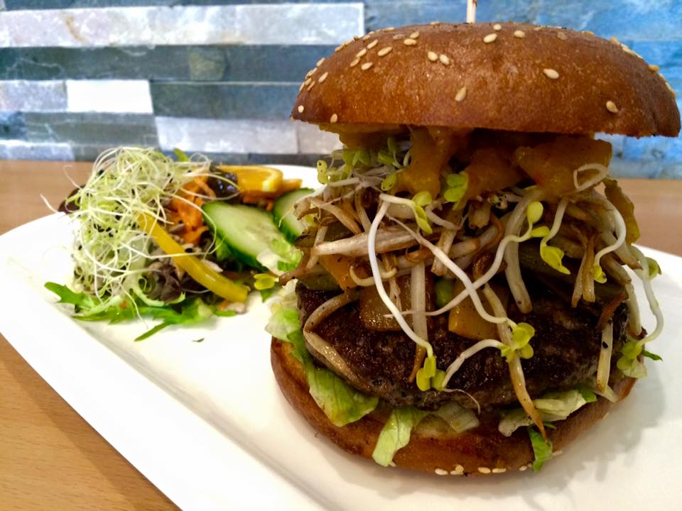 Mango-Chutney Burger