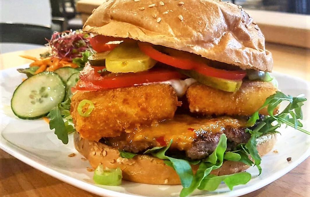 *Ausverkauft* Ein Genuss für alle Käseliebhaber: Unser Feta Burger ist gerade erhältlich